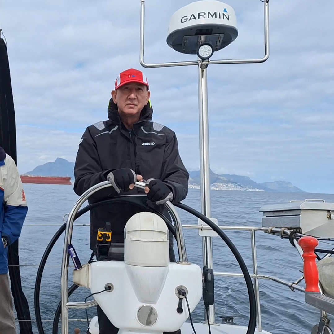 sailing a leisure 42 in table Bay Cape town