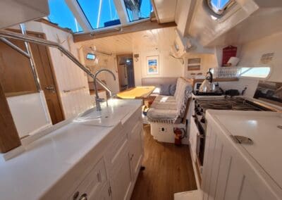 Angela Collins Yachts, Yacht Broker in Cape Town, Selling Southwell 51