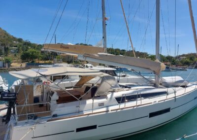 DUFOUR 520 | 2019 | 5 CABINS 3 HEADS | SEYCHELLES | 180,000 Euro
